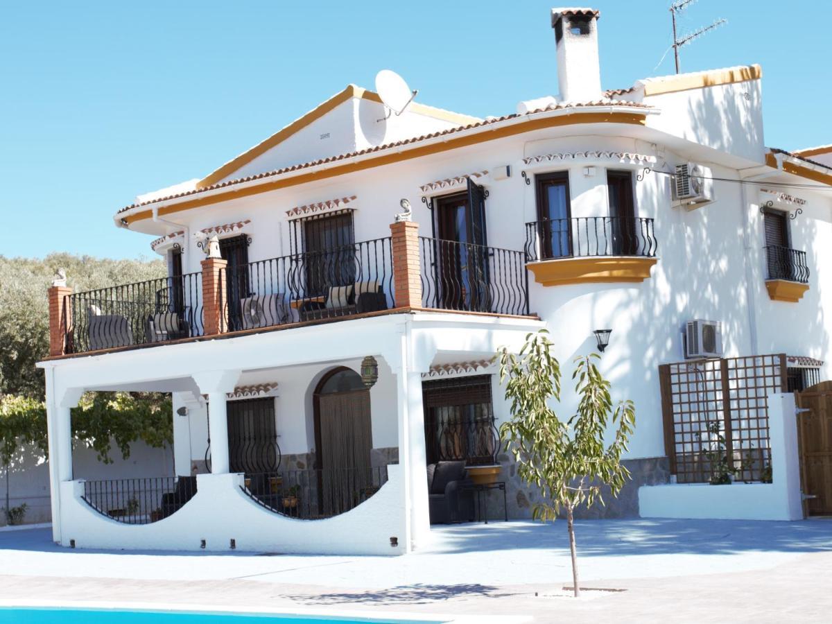 Casa De Las Montanas Villanueva del Trabuco Exteriör bild