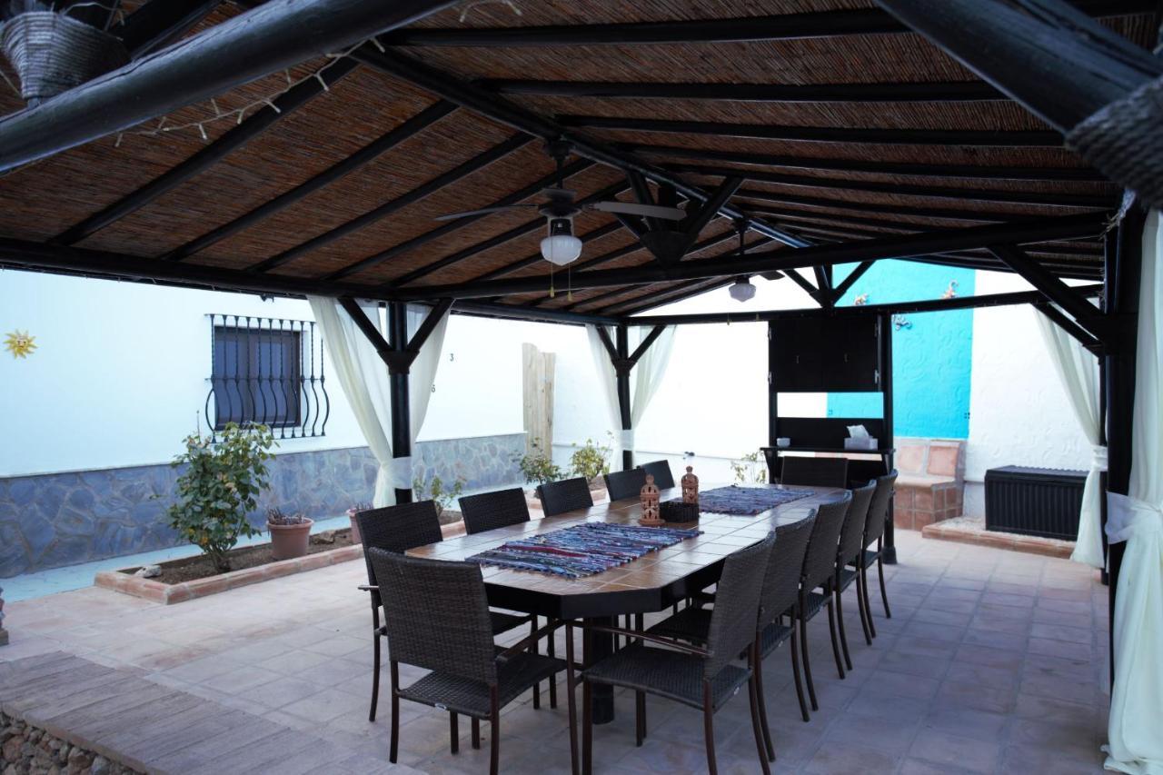 Casa De Las Montanas Villanueva del Trabuco Exteriör bild